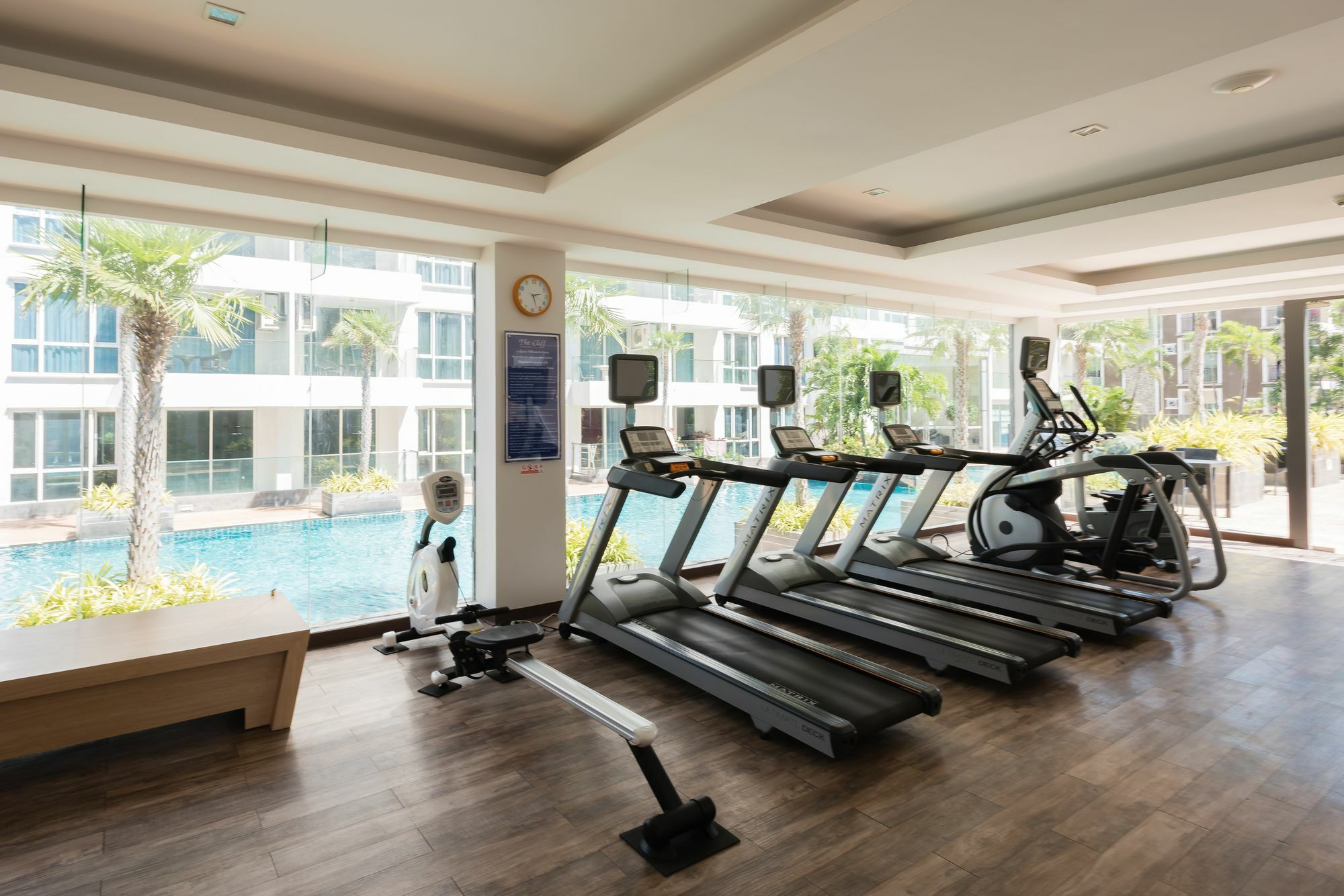 The Cliff Condominium Паттая Екстер'єр фото